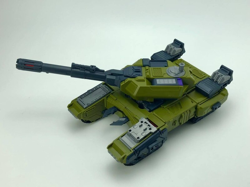 Fans Hobby MB 17 Meg Tyranno  Base Mode  (4 of 12)